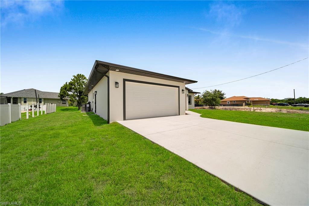 LEHIGH ACRES - Residential