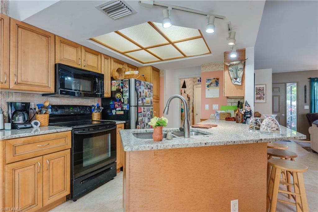 RIVIERA COLONY GOLF ESTATES - Residential