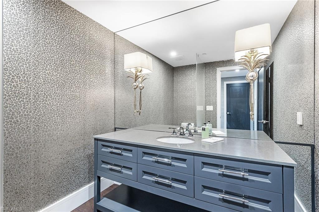 KALEA BAY TOWER 100 - Residential