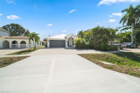 618 111th N AVE NAPLES FL 34108