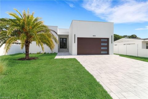 1415 13th AVE N NAPLES FL 34102