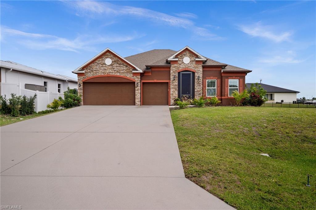 CAPE CORAL - Residential