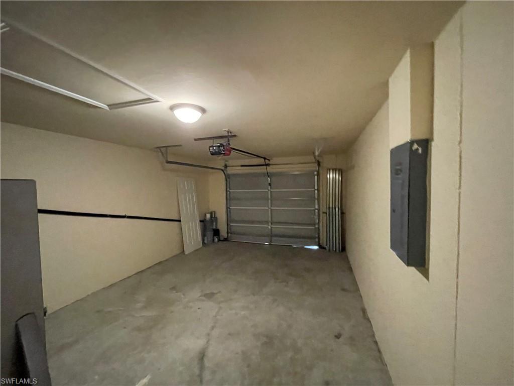 CAPE CORAL - Residential Lease