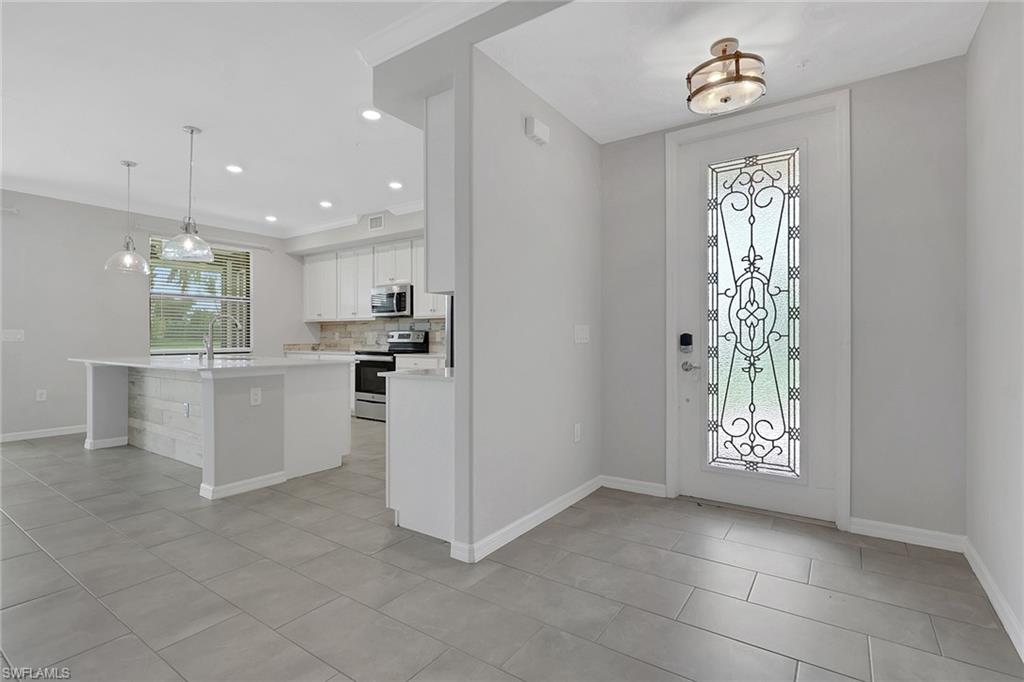 12047 Hawthorn Lake DR 102