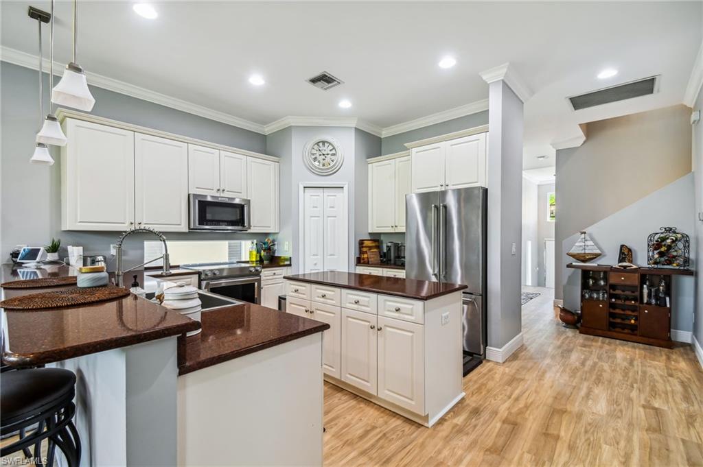 COTTAGES - Residential