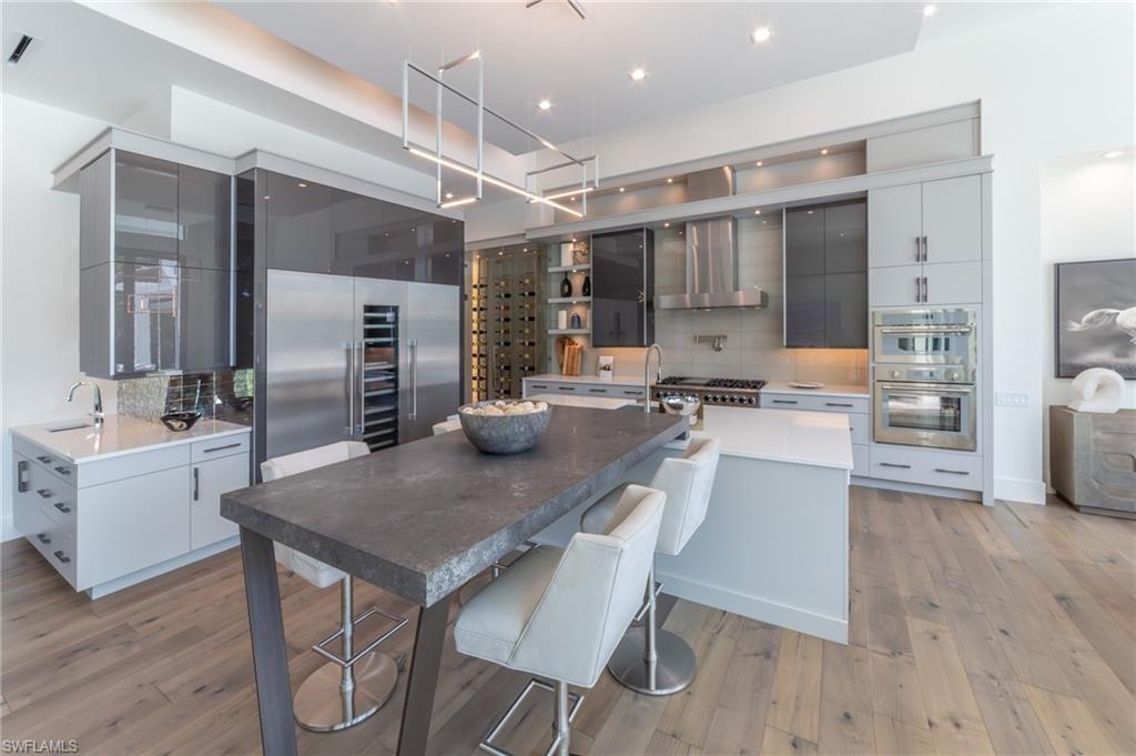 PINE RIDGE - Residential