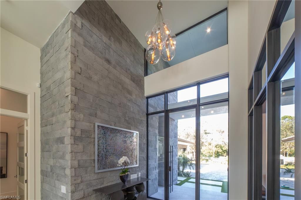 PINE RIDGE - Residential