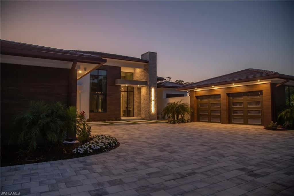 Photo of 18 Caribbean RD, NAPLES, FL 34108 (MLS # 223025774)