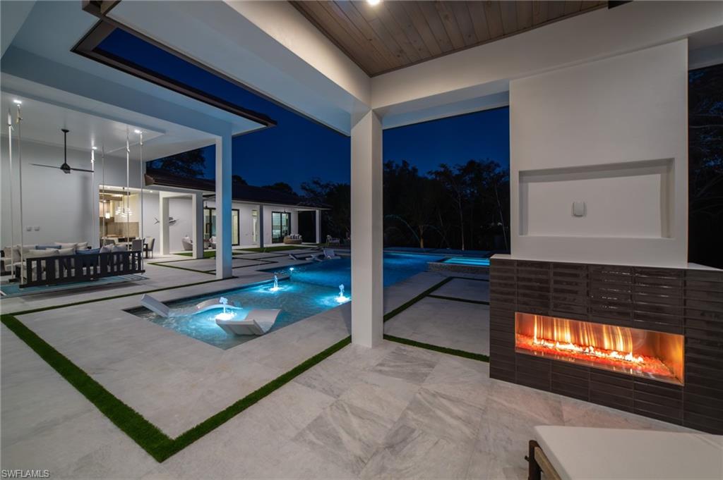 PINE RIDGE - Residential