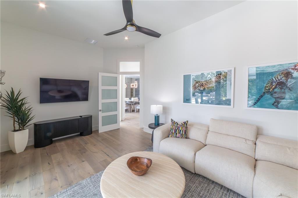 PINE RIDGE - Residential