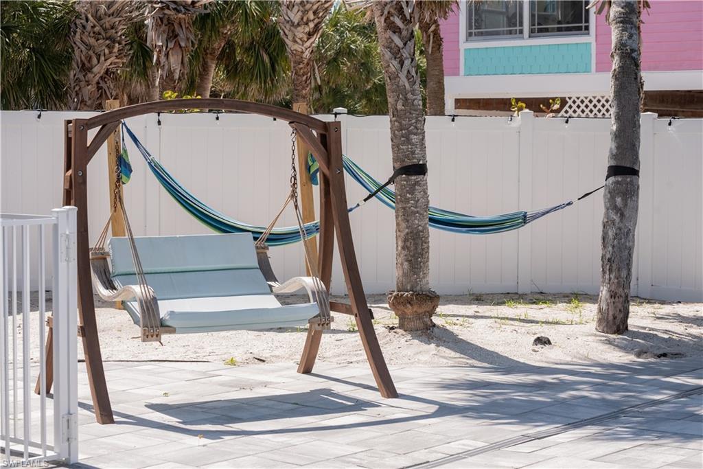 NORTH CAPTIVA DUNES - Residential