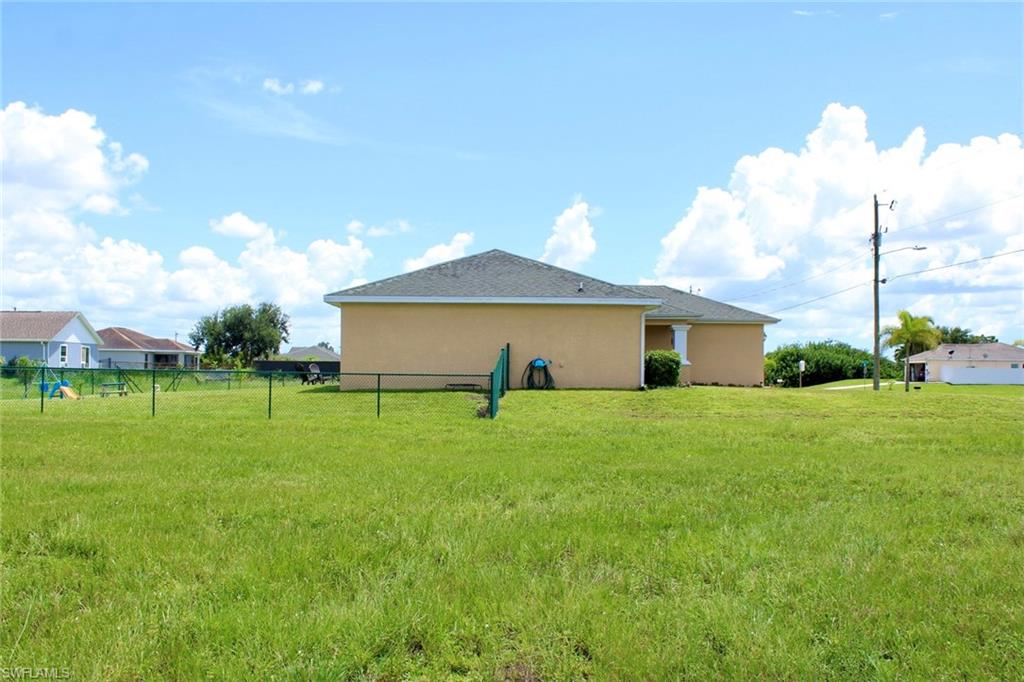 CAPE CORAL - Residential