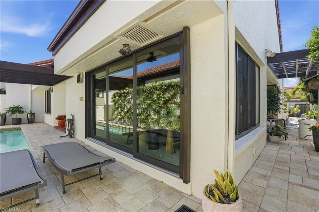 BAY VILLAS - Residential