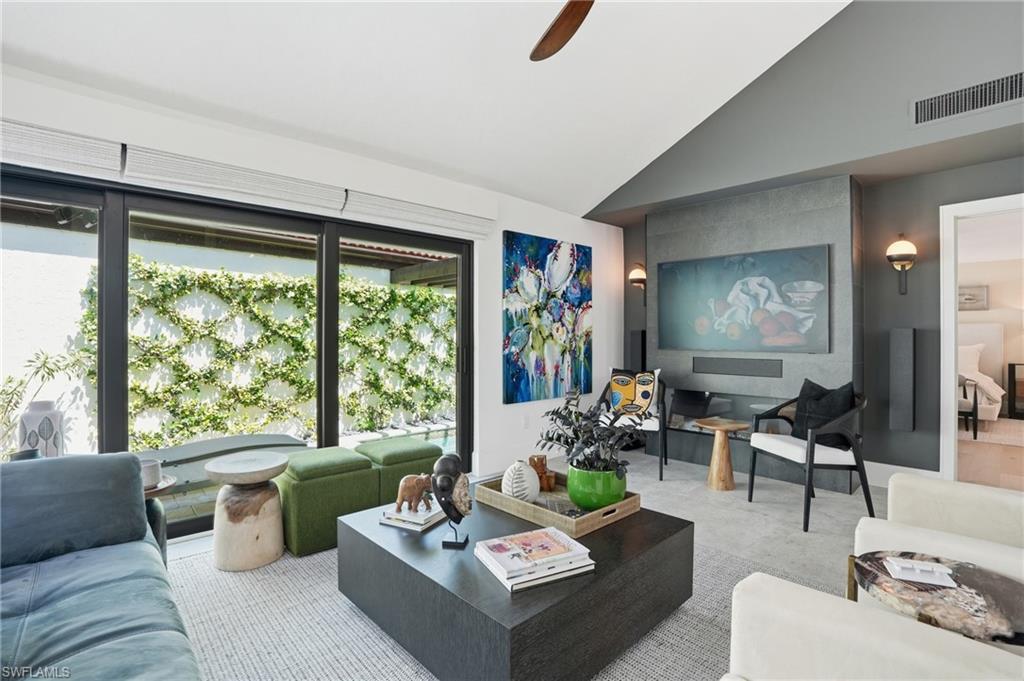 BAY VILLAS - Residential