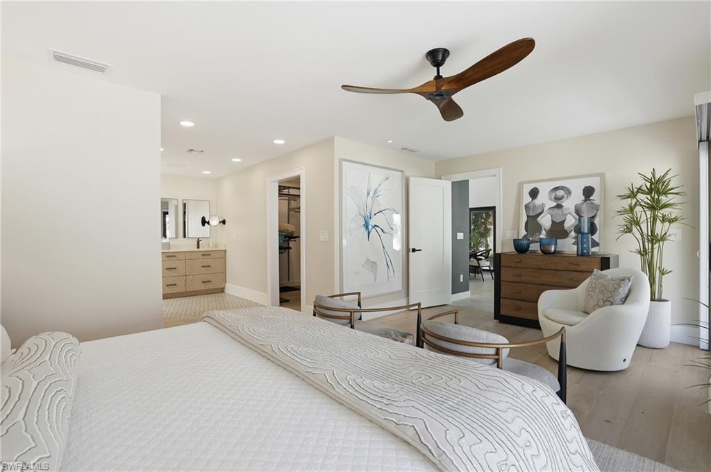 BAY VILLAS - Residential