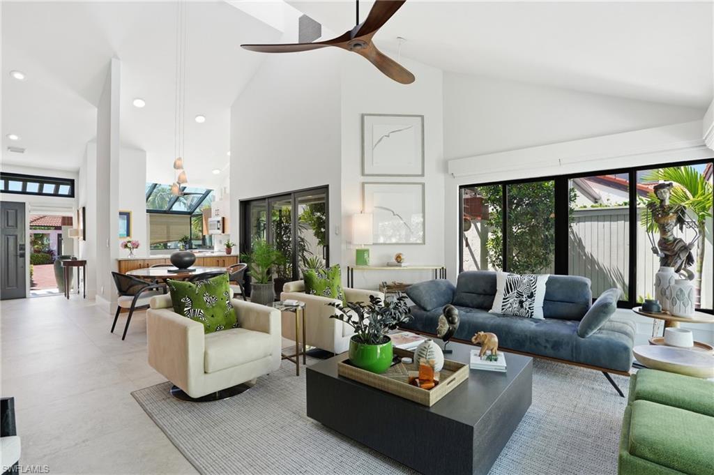 BAY VILLAS - Residential