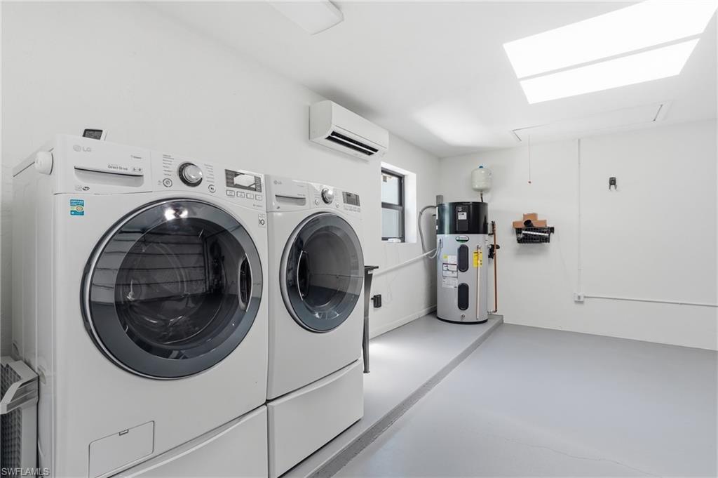 BAY VILLAS - Residential