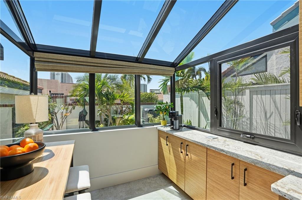 BAY VILLAS - Residential