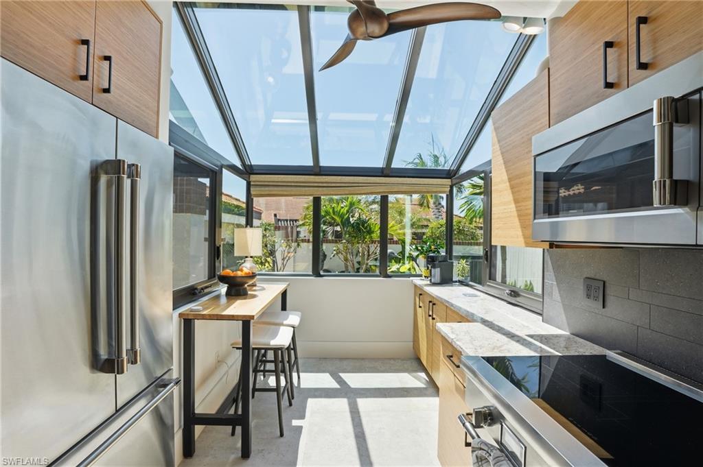 BAY VILLAS - Residential