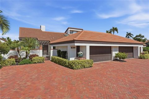 Photo of 539 Bay Villas LN, NAPLES, FL 34108 (MLS # 226016721)