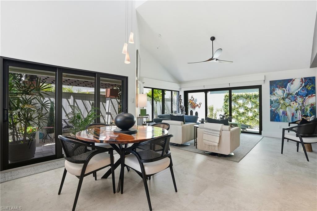 BAY VILLAS - Residential