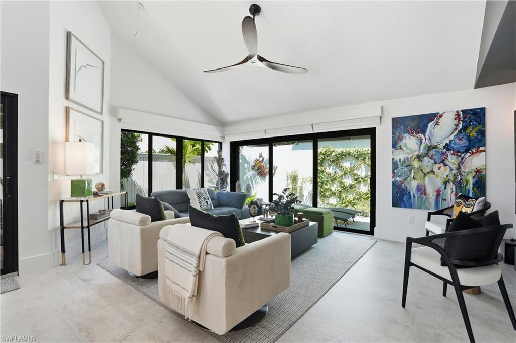 BAY VILLAS - Residential