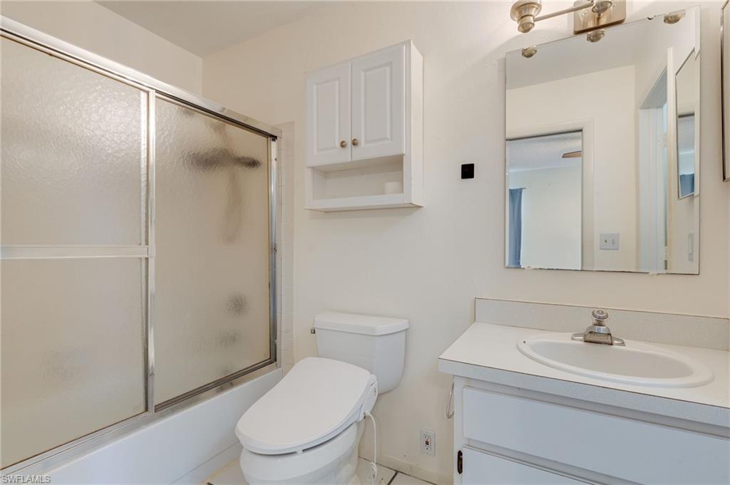 FOXMOOR LAKES - Residential