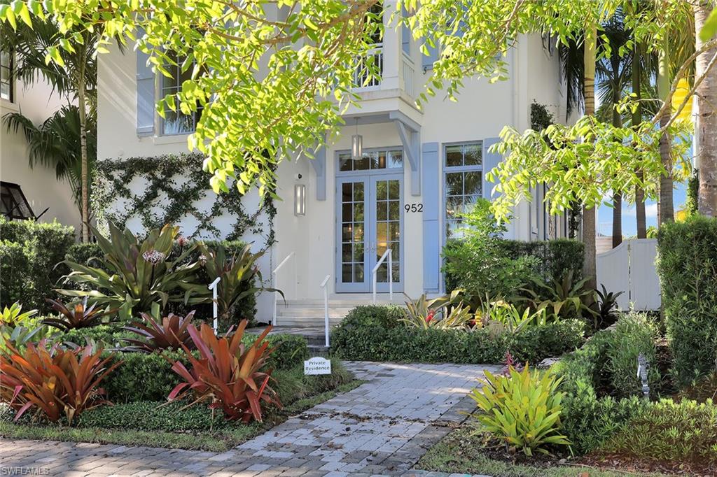 OLDE NAPLES - Residential