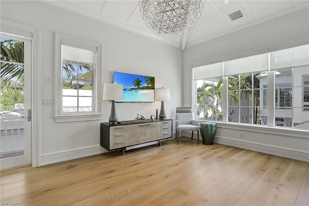 OLDE NAPLES - Residential