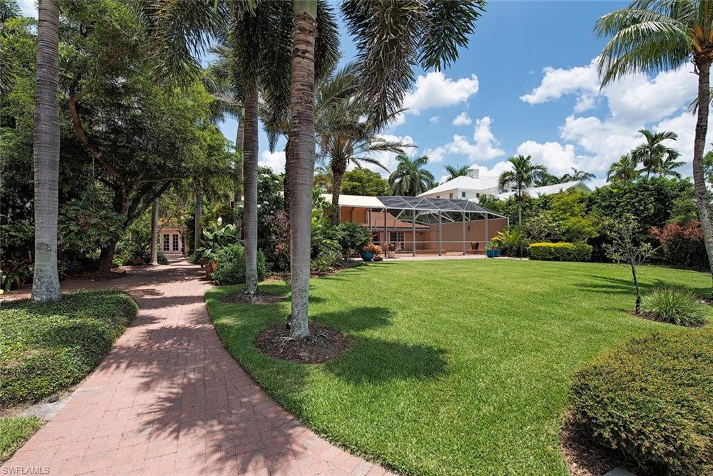 AQUALANE SHORES - Residential