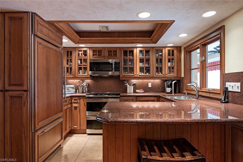 AQUALANE SHORES - Residential