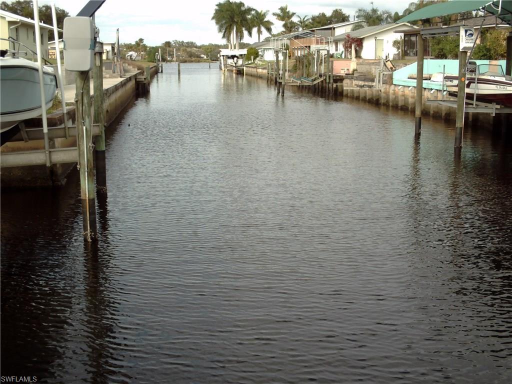 WATERWAY SHORES - Land