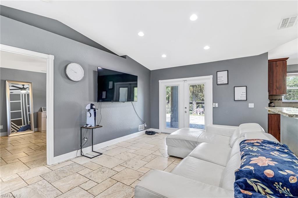 GOLDEN GATE ESTATES - Residential