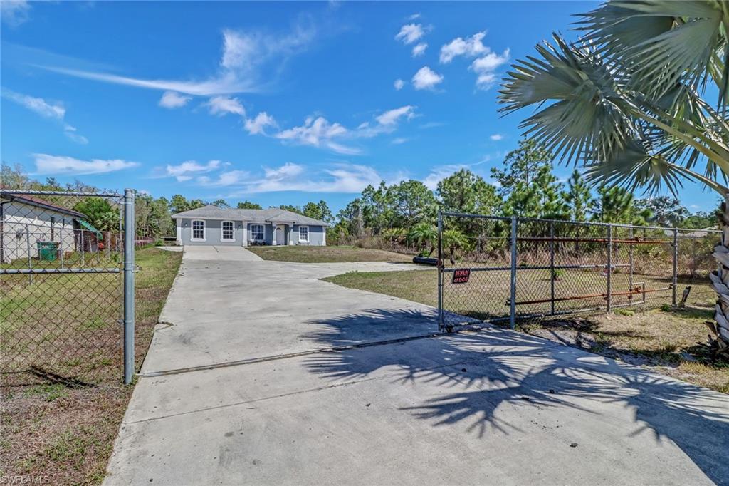 GOLDEN GATE ESTATES - Residential