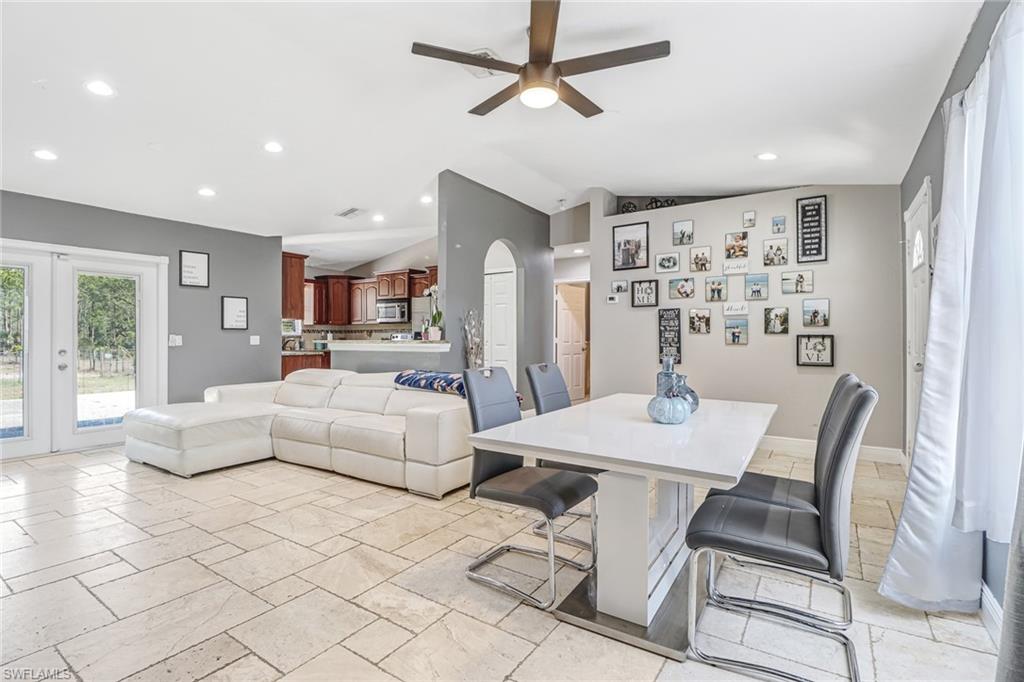 GOLDEN GATE ESTATES - Residential