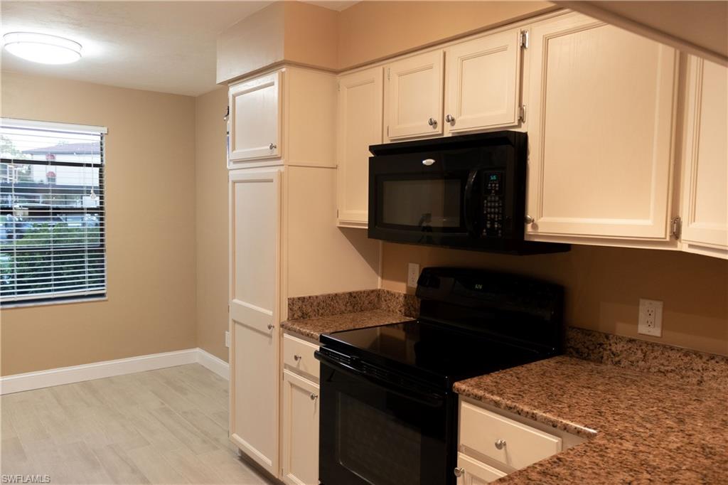 COUNTRYSIDE CONDOS - Residential