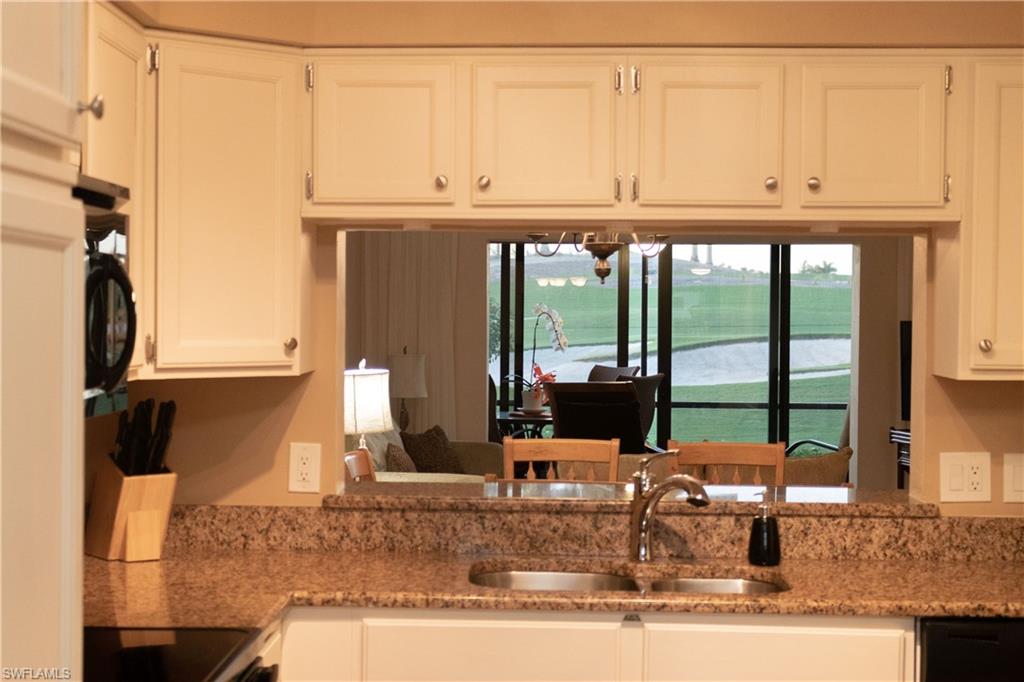 COUNTRYSIDE CONDOS - Residential