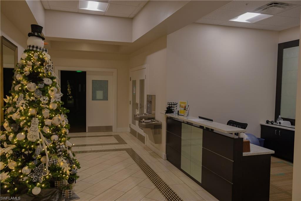 COUNTRYSIDE CONDOS - Residential