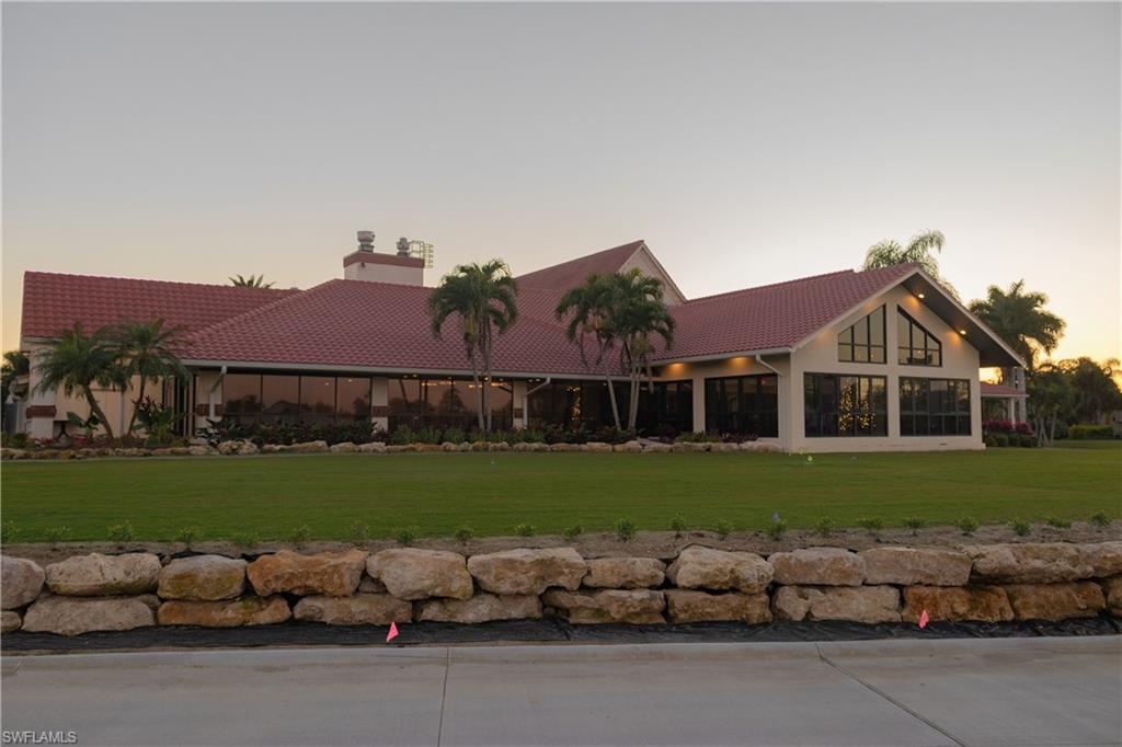 COUNTRYSIDE CONDOS - Residential