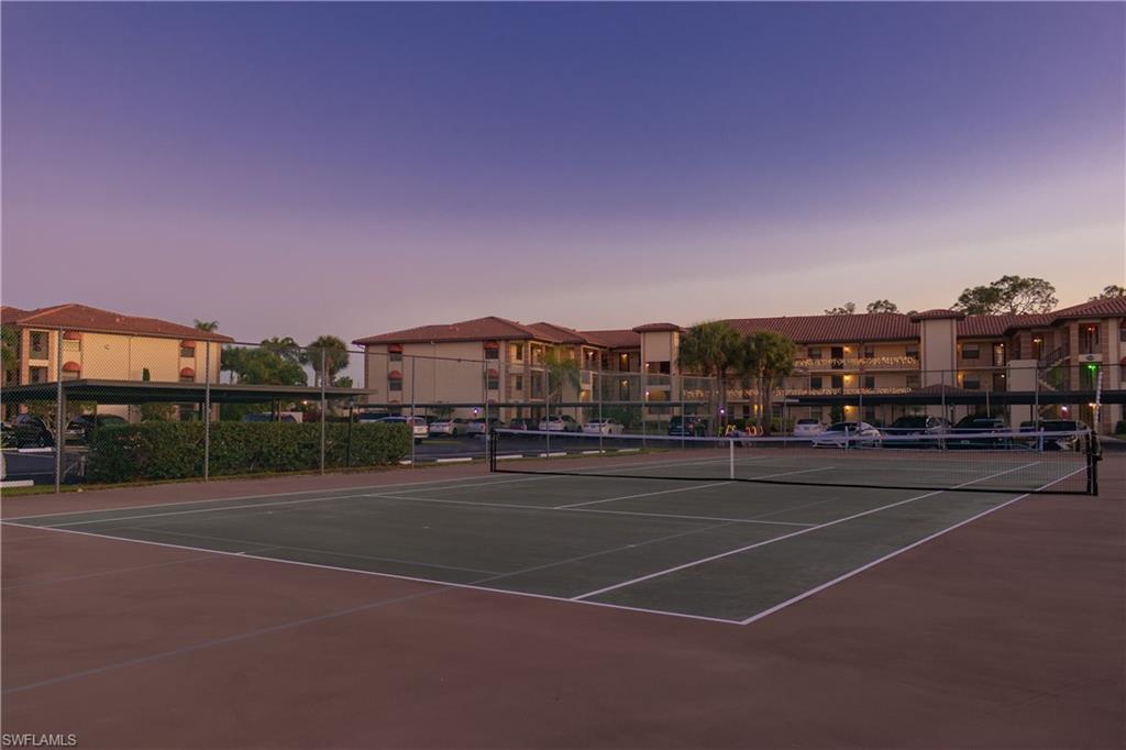 COUNTRYSIDE CONDOS - Residential