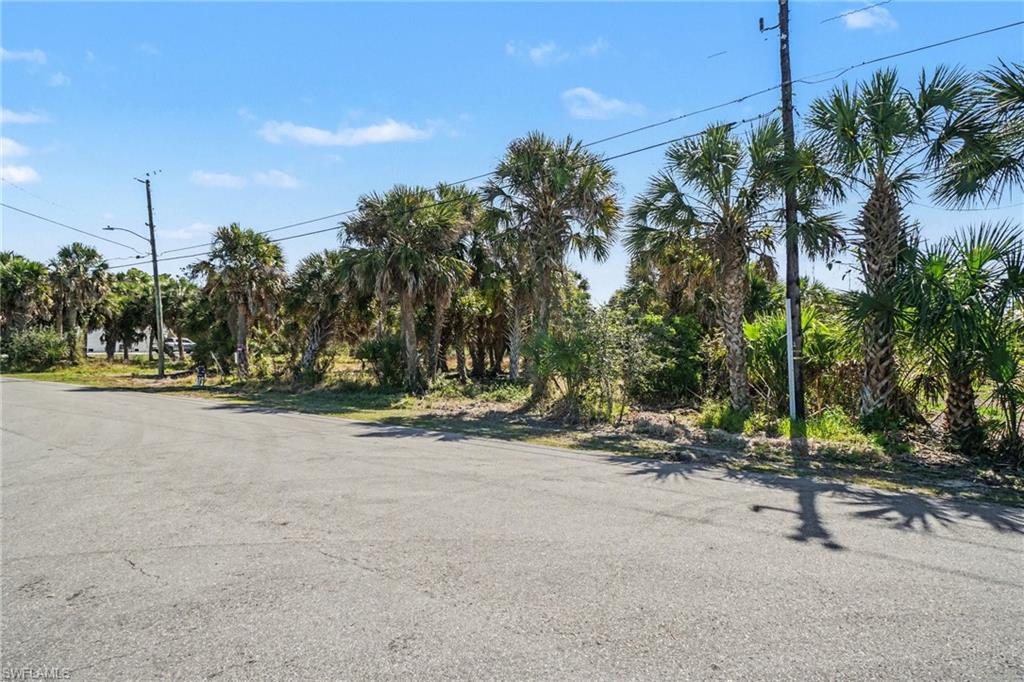 PIRATE HARBOR - Land