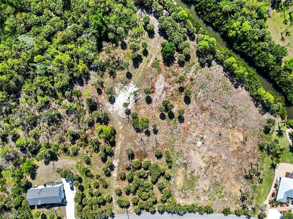 PIRATE HARBOR - Land