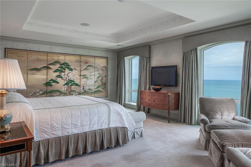 WINDSOR AT BAY COLONY - Residential