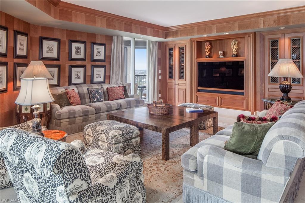 WINDSOR AT BAY COLONY - Residential