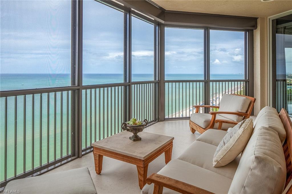 WINDSOR AT BAY COLONY - Residential