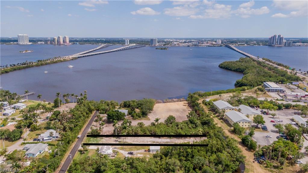 HARBOR ESTATES - Land