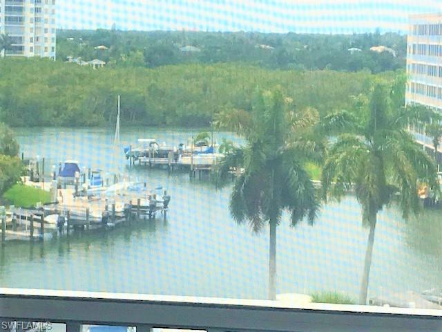 VANDERBILT TOWERS - Residential