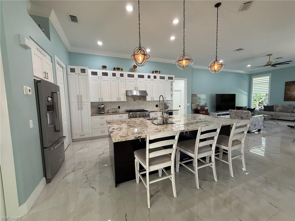 11279 Longshore WAY W