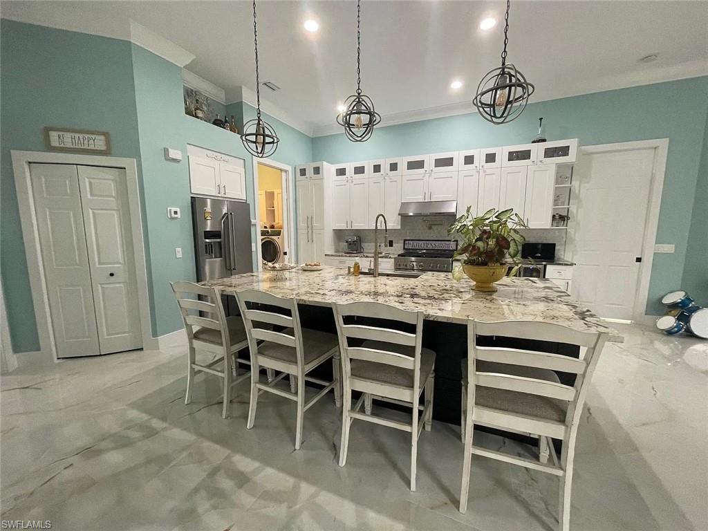 11279 Longshore WAY W