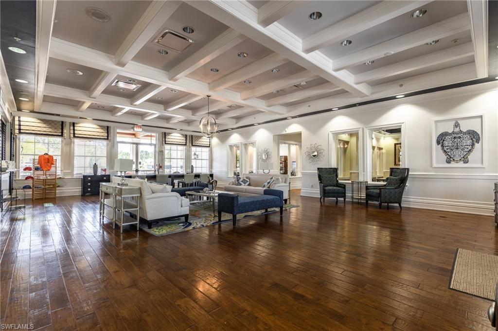 HAMPTON LAKES - Residential